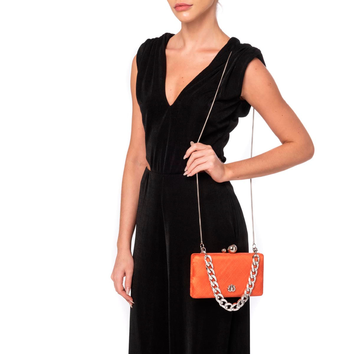 Bolsa-Clutch-em-Palha-e-Alca-de-Corrente-Citrino-