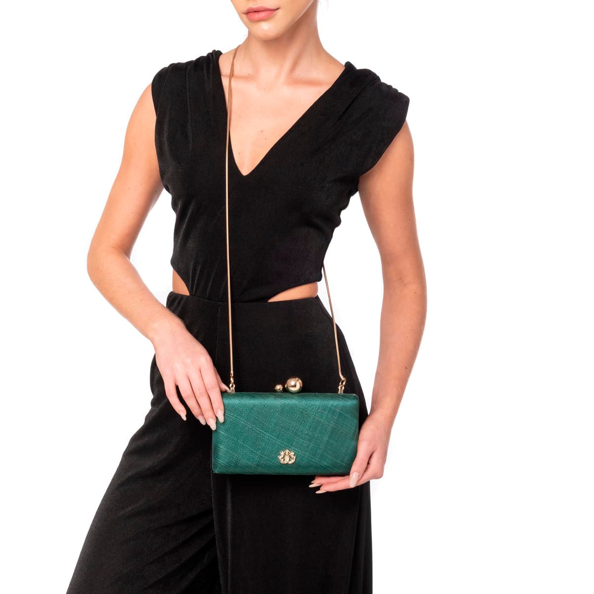 Bolsa-Clutch-em-Palha-e-Alca-de-Corrente-Esmeralda