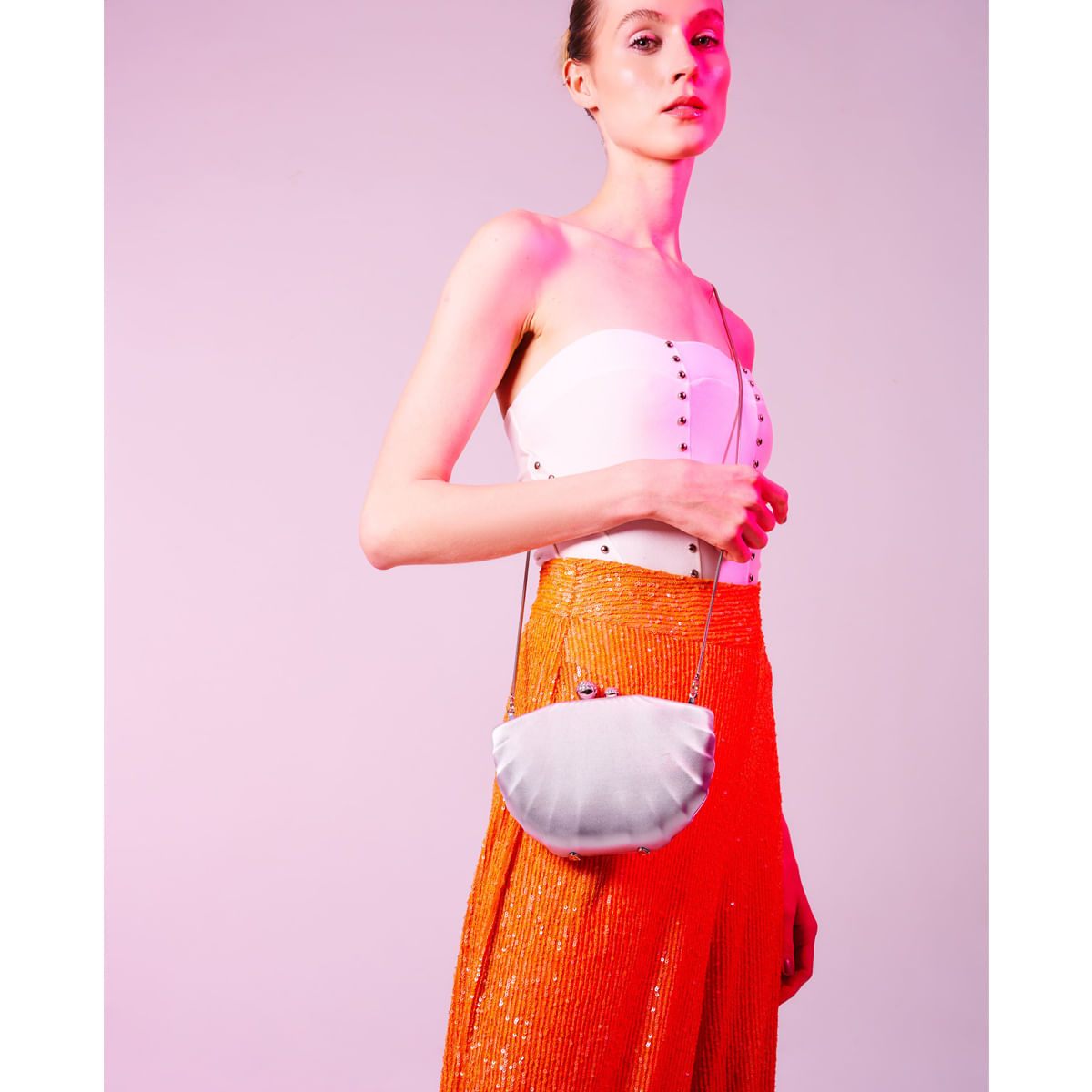 clutch-cetim-concha-prata