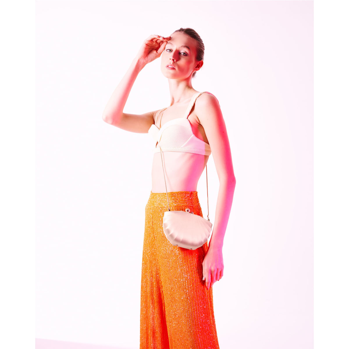 clutch-cetim-concha-ouro