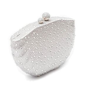 Clutch Em Cetim E Cristais Concha Prata