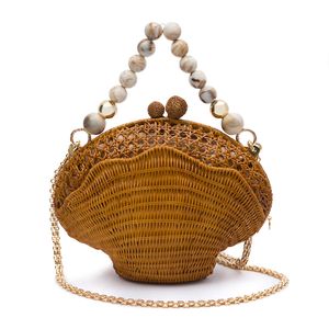 BOLSA CLUTCH CONCHA PALHA SEXTAVADA RATTAN NATURAL