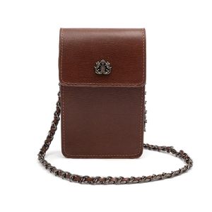 PHONE POUCH COM TAMPA EM COURO CAVIAR PINHÃO